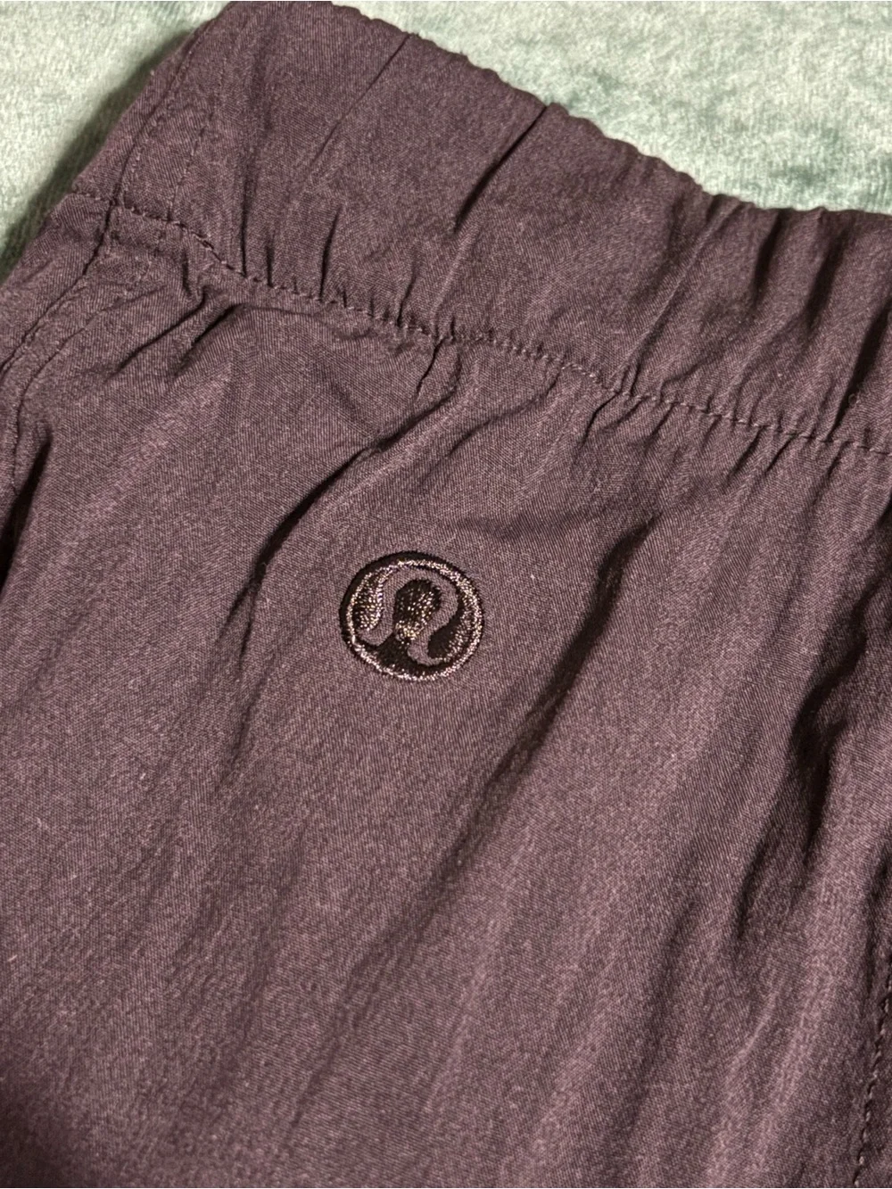 Lululemon Lightweight Adjustable Mid-Rise Cargo Pant